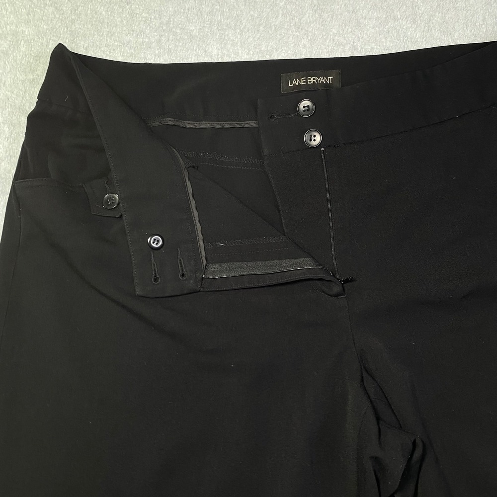 Lane Bryant Capri Pants Women Size 22 Black Cuffed Button Pocket Stretch EUC - Picture 4 of 7